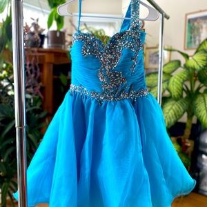 Blue short prom dress